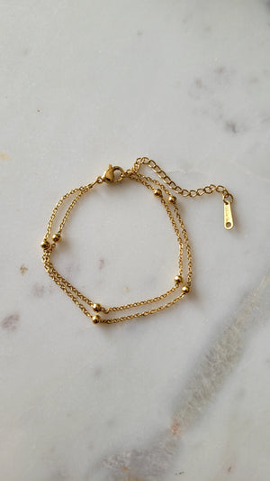 
                
                    Load image into Gallery viewer, 18K plated Dainty bracelet
                
            